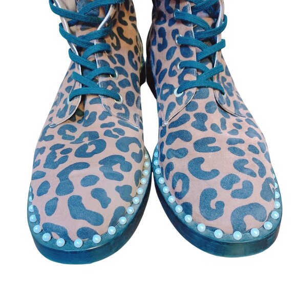 Stuart Weitzman Leopard Animal Print Lace-Up Ankle Boots Pearl Studded Trim 8 - Picture 3 of 7